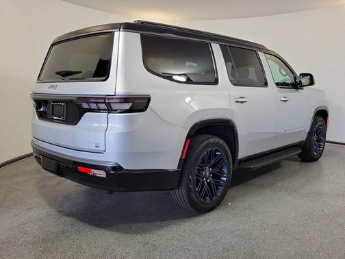 Silver Zynith 2026 Jeep Grand Wagoneer 4x4