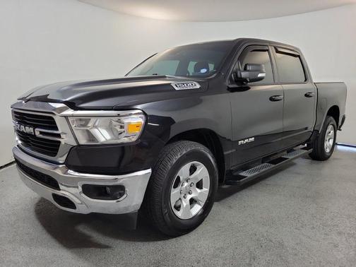 Diamond Black Crystal Pearlcoat 2021 RAM 1500 Big Horn/Lone Star