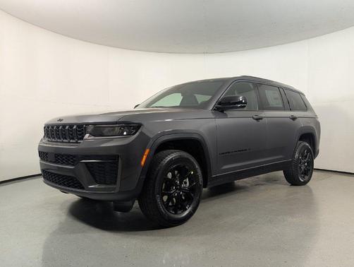 Baltic Gray Metallic Clearcoat 2026 Jeep Grand Cherokee L Altitude
