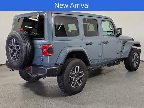 Anvil Clearcoat 2026 Jeep Wrangler 4-Door Sahara 4x4