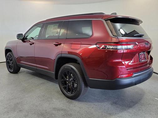 Velvet Red Pearlcoat 2026 Jeep Grand Cherokee L Altitude