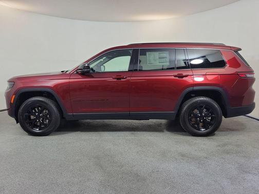 Velvet Red Pearlcoat 2026 Jeep Grand Cherokee L Altitude