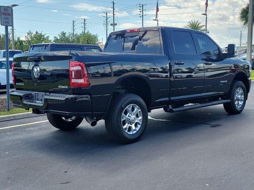 Billet Silver Metallic Clearcoat 2022 RAM 2500 Big Horn Crew Cab 4x4 6'4' Box