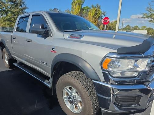 2020 RAM 2500 Tradesman Crew Cab 4X4 6'4' Box