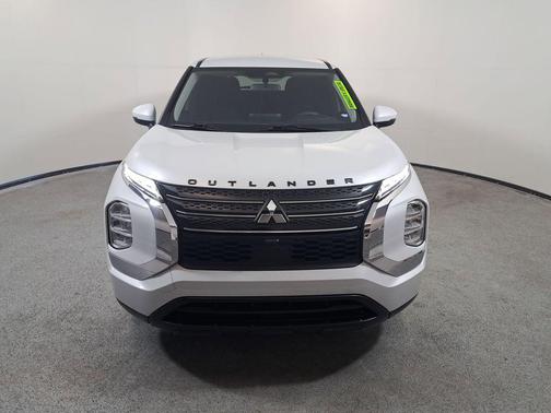 2022 Mitsubishi Outlander ES 2.5 2WD