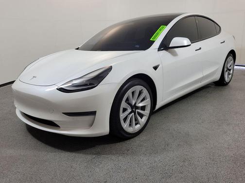 Pearl White Multi-Coat 2021 Tesla Model 3 Standard Range Plus