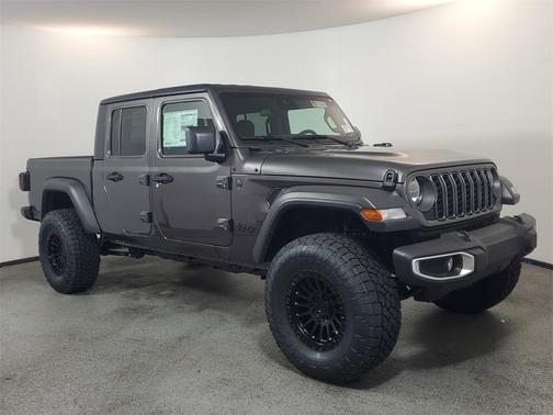 2025 Jeep Gladiator Sport S