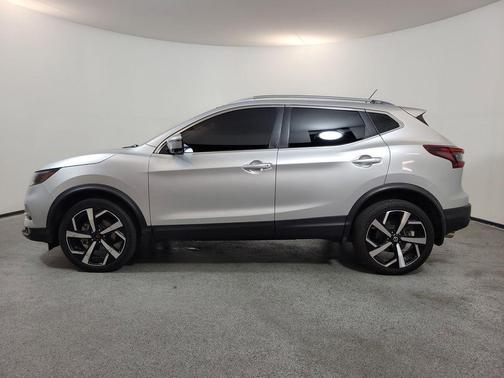 2021 Nissan Rogue Sport SL