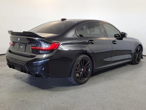 Black Sapphire Metallic 2023 BMW M340 M340i