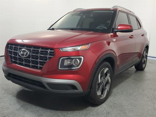 2024 Hyundai VENUE SEL