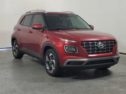 2024 Hyundai VENUE SEL