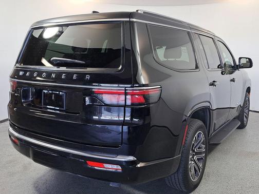 2025 Jeep Wagoneer 4x4