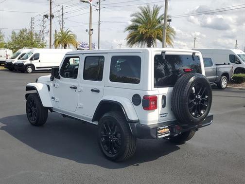 2025 Jeep Wrangler 4xe Sahara