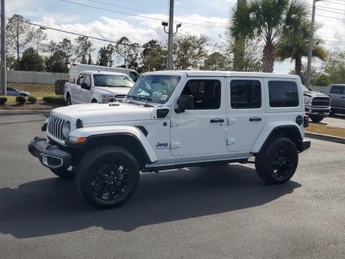 2025 Jeep Wrangler 4xe Sahara