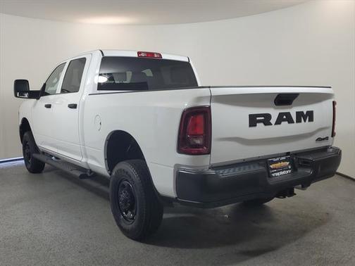 2025 RAM 2500 Tradesman Crew Cab 4x4 6'4' Box