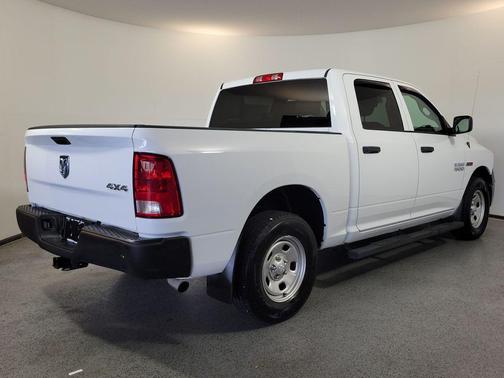 Bright White Clearcoat 2018 RAM 1500 Tradesman