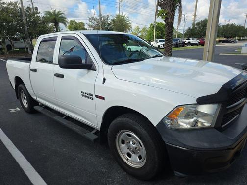 Bright White Clearcoat 2018 RAM 1500 Tradesman
