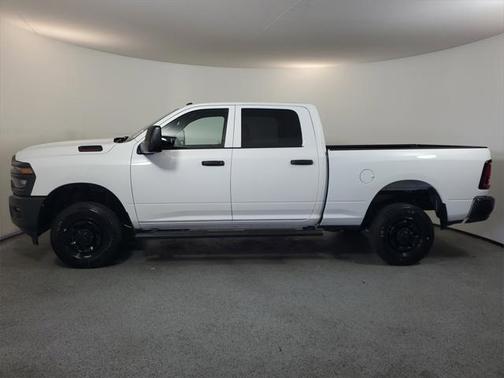 2025 RAM 2500 Tradesman Crew Cab 4x4 6'4' Box