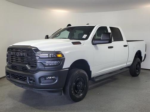 2025 RAM 2500 Tradesman Crew Cab 4x4 6'4' Box
