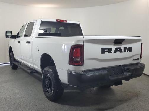 2025 RAM 2500 Tradesman Crew Cab 4x4 6'4' Box