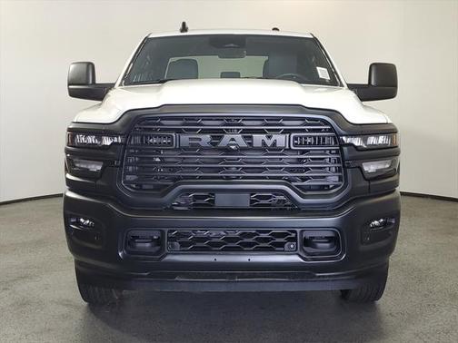 2025 RAM 2500 Tradesman Crew Cab 4x4 6'4' Box