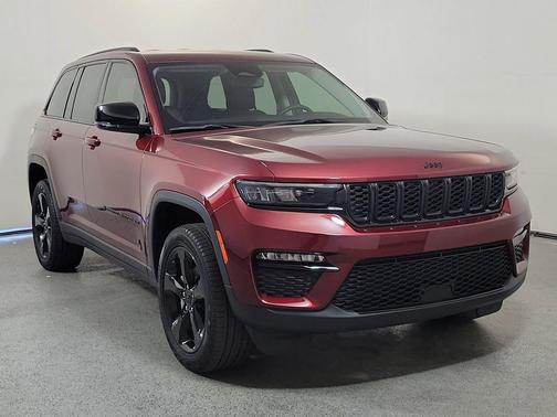 Velvet Red Pearlcoat 2023 Jeep Grand Cherokee Limited