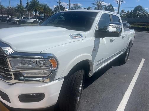 2023 RAM 2500 Limited Crew Cab 4x4 6'4' Box