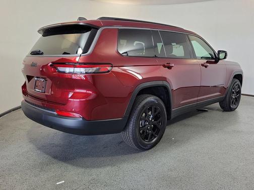 Velvet Red Pearlcoat 2026 Jeep Grand Cherokee L Altitude