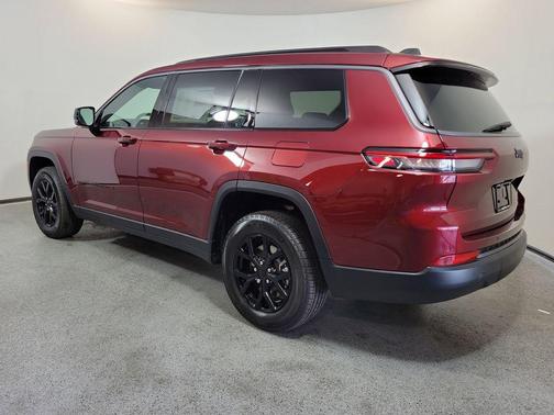 Velvet Red Pearlcoat 2026 Jeep Grand Cherokee L Altitude