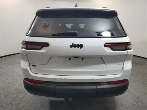 2022 Jeep Grand Cherokee L Altitude