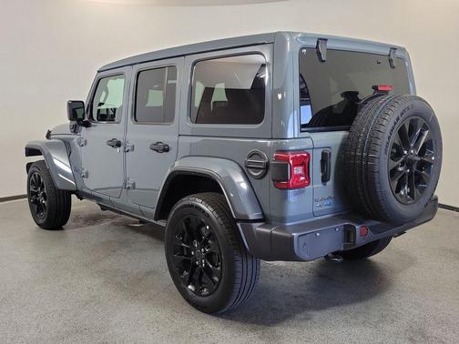 Anvil Clearcoat 2025 Jeep Wrangler 4xe Sahara