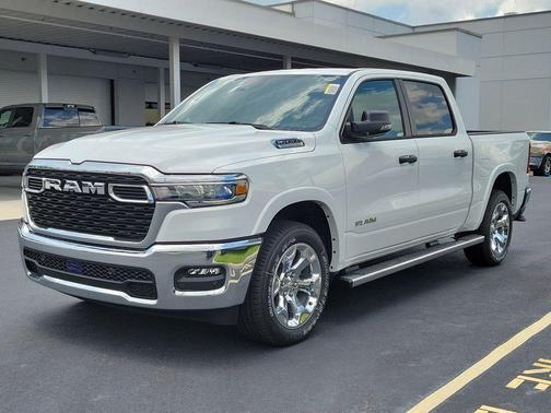 Bright White Clearcoat 2026 RAM 1500 Big Horn/Lone Star