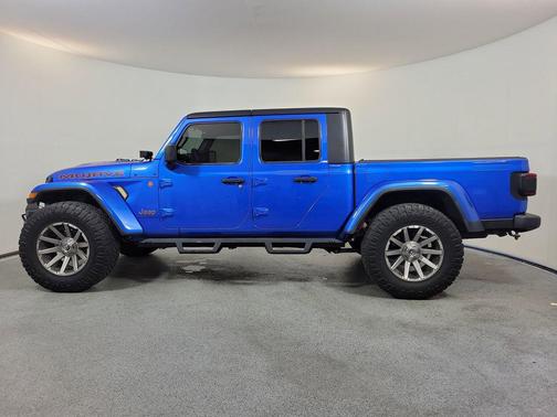 Hydro Blue Pearlcoat 2021 Jeep Gladiator Mojave 4x4
