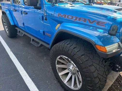 Hydro Blue Pearlcoat 2021 Jeep Gladiator Mojave 4x4