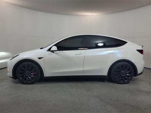 2022 Tesla Model Y Performance Dual Motor All-Wheel Drive