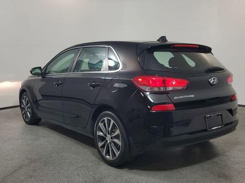2019 Hyundai Elantra GT Base