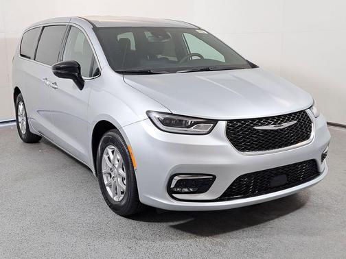 Silver Mist Clearcoat 2026 Chrysler Pacifica L