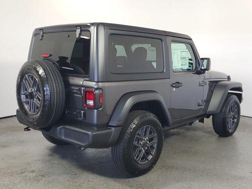 Granite Crystal Metallic Clearcoat 2026 Jeep Wrangler Sport S