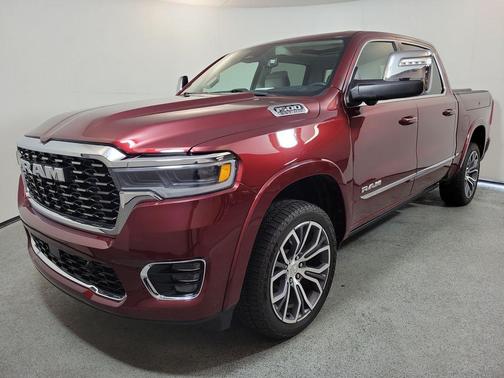 Delmonico Red Pearlcoat 2025 RAM 1500 ST