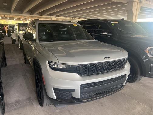 2023 Jeep Grand Cherokee L Altitude