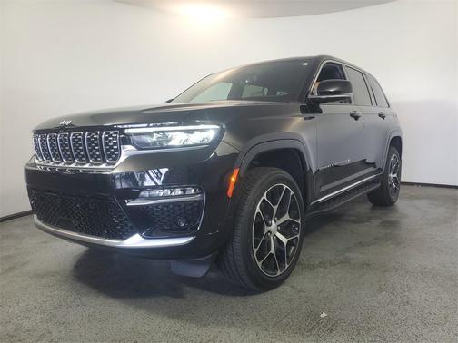 2022 Jeep Grand Cherokee Summit