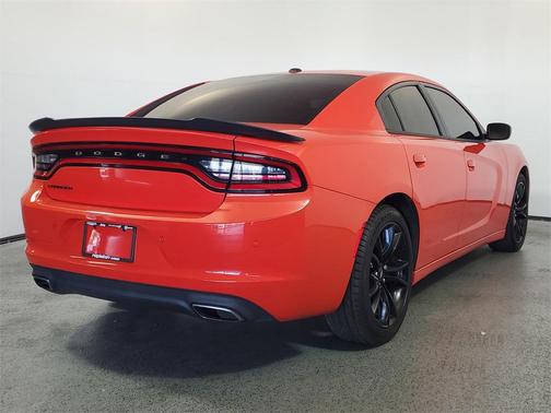 2017 Dodge Charger SE