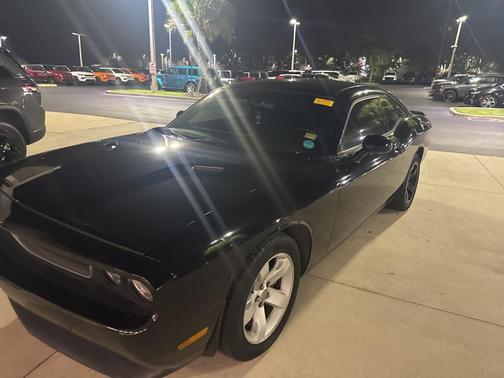 2014 Dodge Challenger SXT
