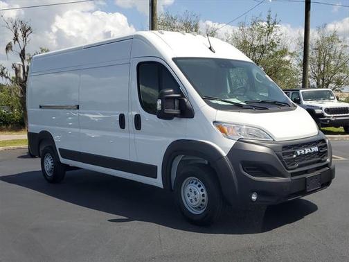 2025 RAM ProMaster 2500 Tradesman