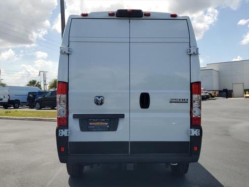 2025 RAM ProMaster 2500 Tradesman
