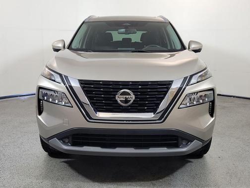 Champagne Silver Metallic 2021 Nissan Rogue SL