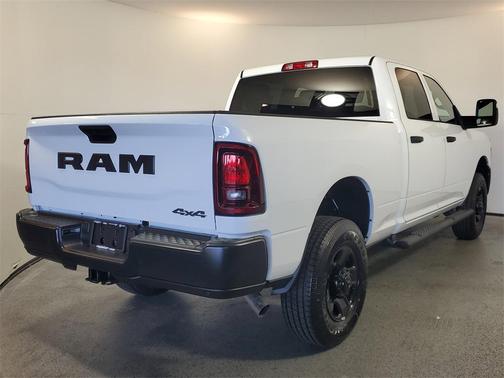 2026 RAM 2500 Tradesman Crew Cab 4x4 6'4' Box