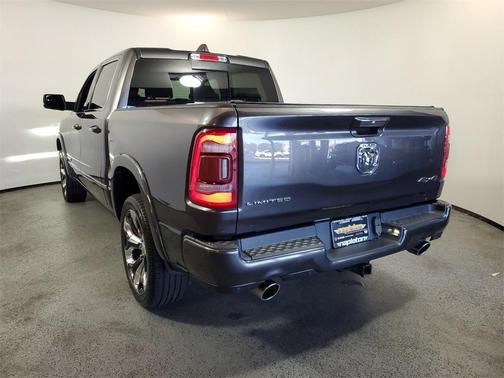 Granite Crystal Metallic Clearcoat 2020 RAM 1500 Limited