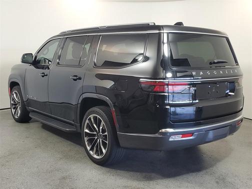 2022 Jeep Wagoneer Series II 4x2