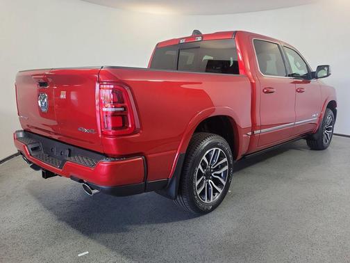 Molten Red Pearlcoat 2026 RAM 1500 Limited